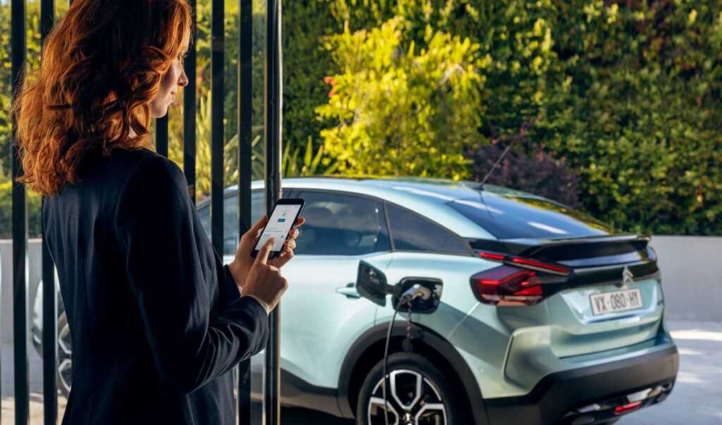 Nuevo-Citroen-C4-hybrido